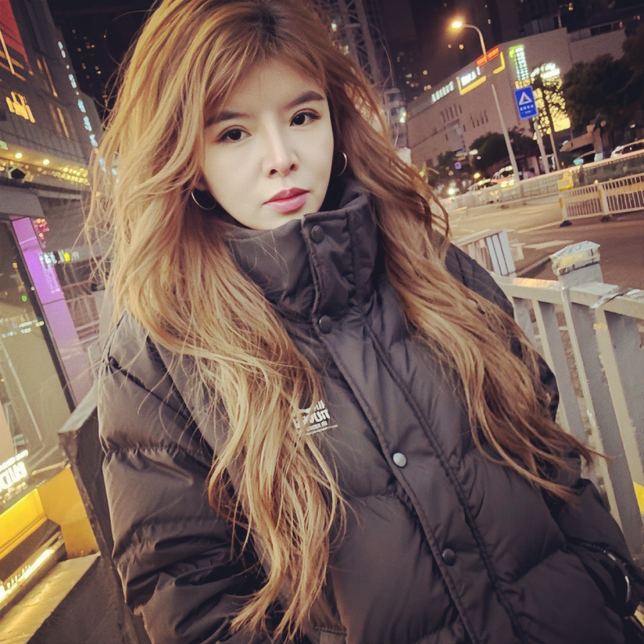 阳光下de草地的照片