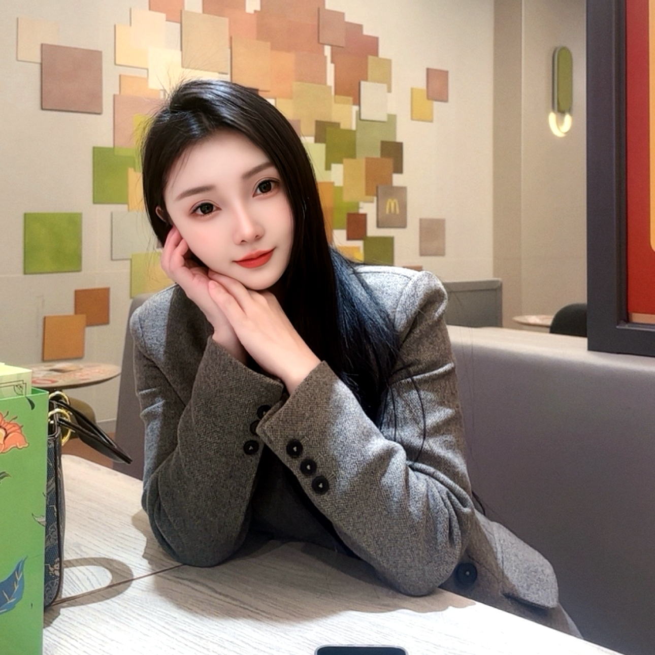 小腿女士的照片