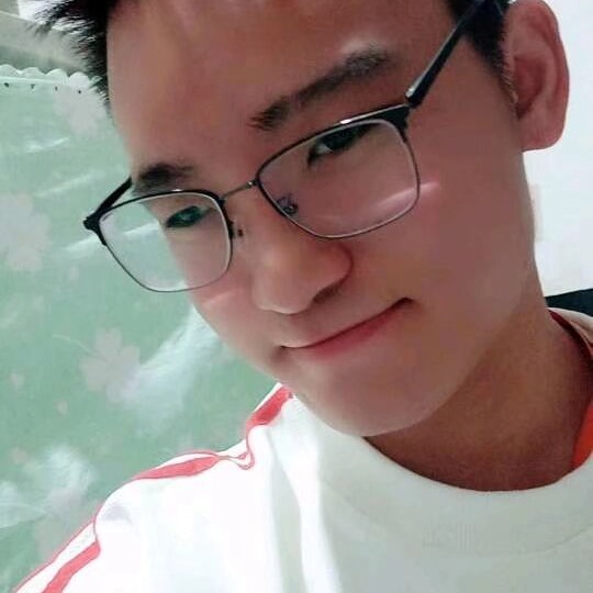 王锌宇的照片