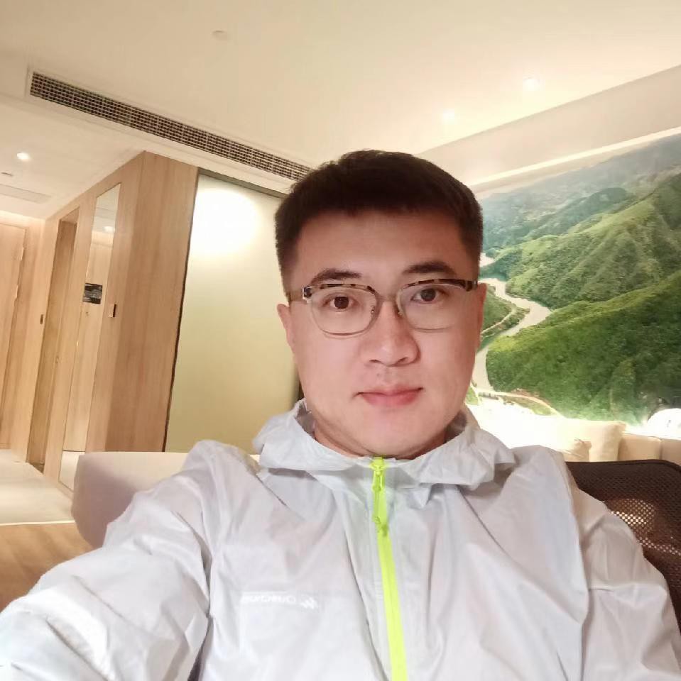 蜗牛有点man的照片