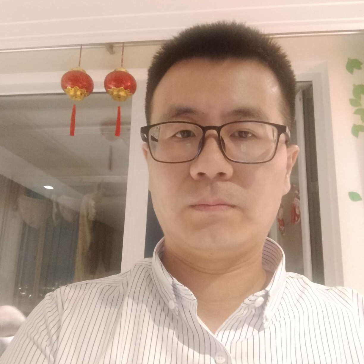 尘烟染暮雪