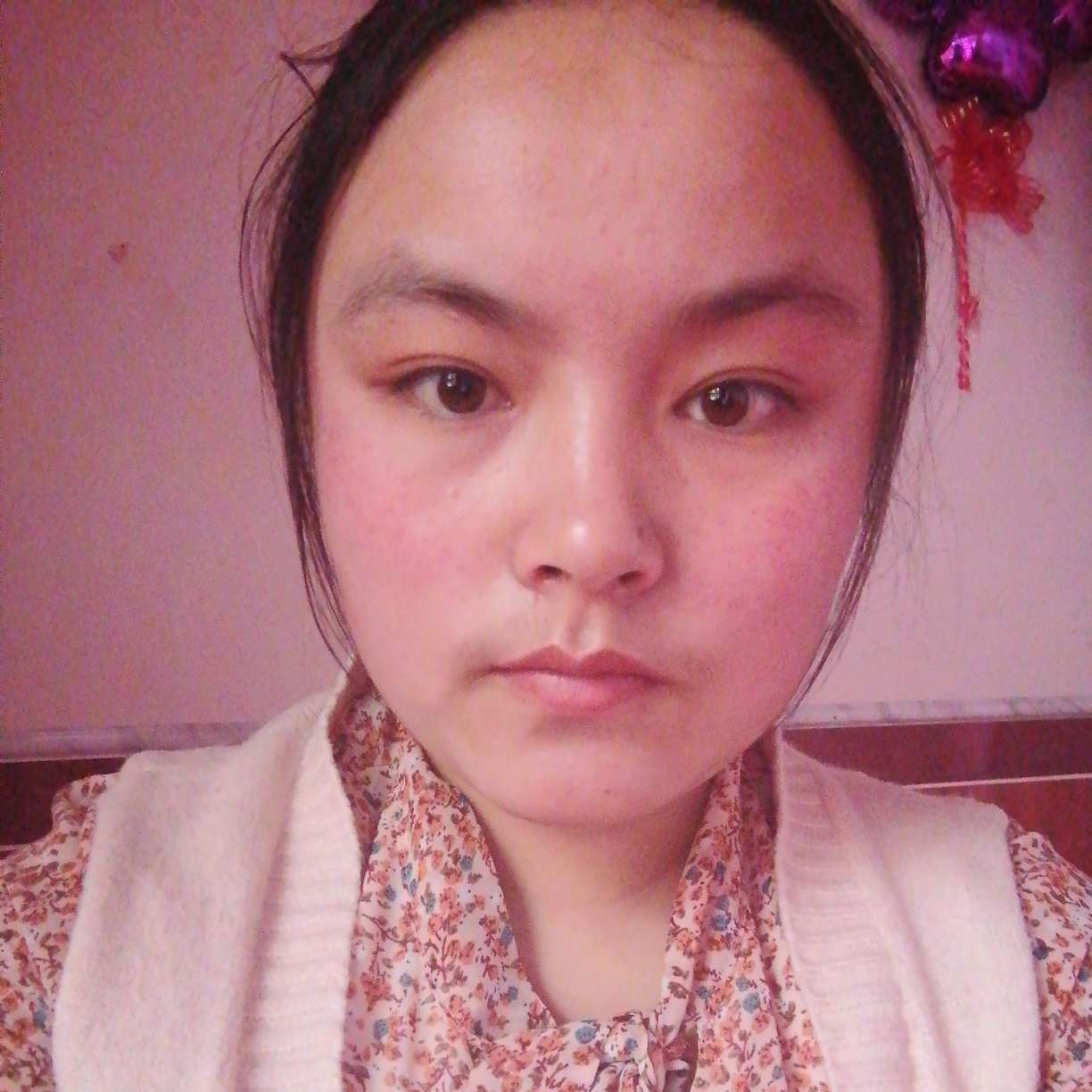 矜柔等待无聊的照片