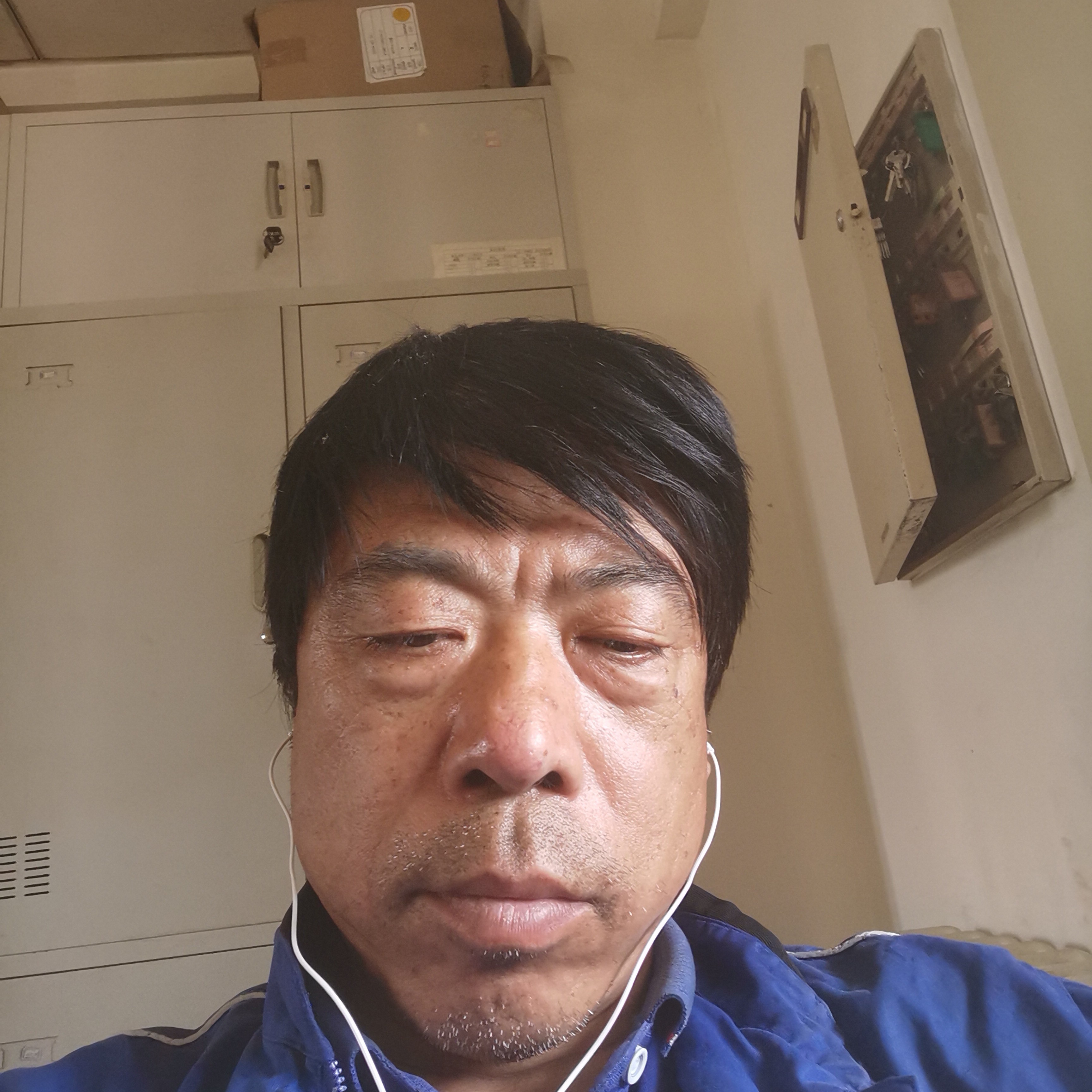 单纯等于热狗的照片