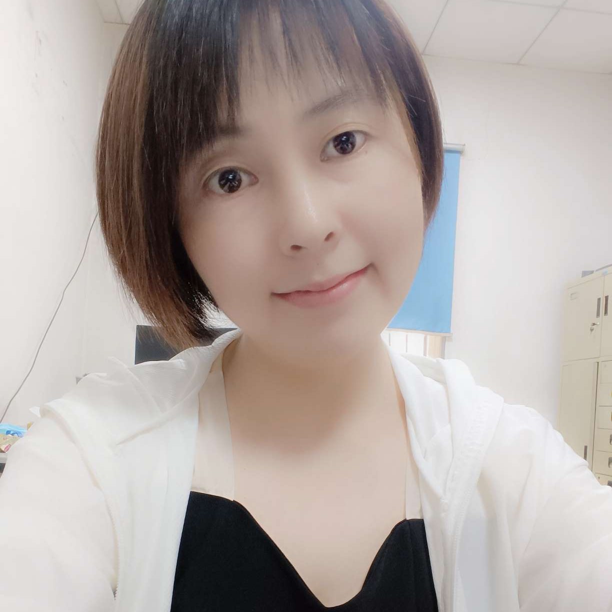 台灯泪了怕孤独的照片