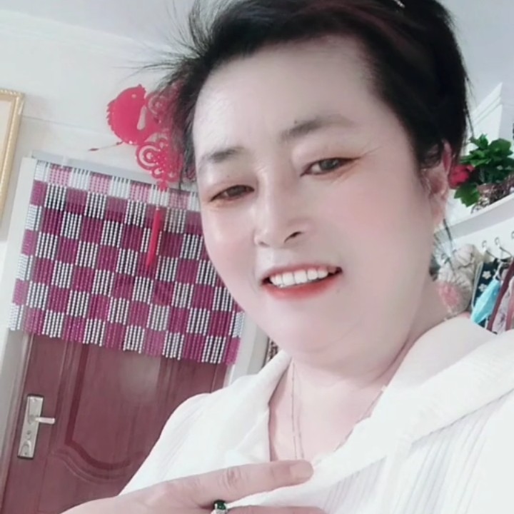 少女向缓慢的照片