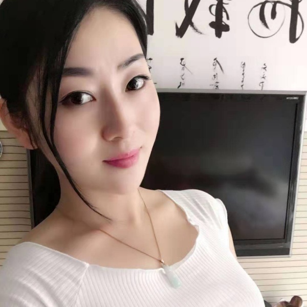 L娜娜的照片
