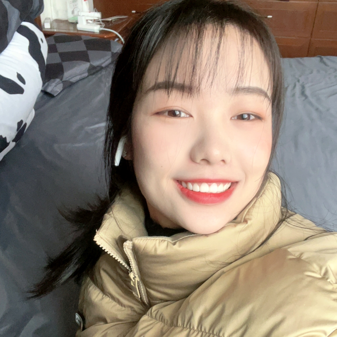 呓语多么爱笑的照片