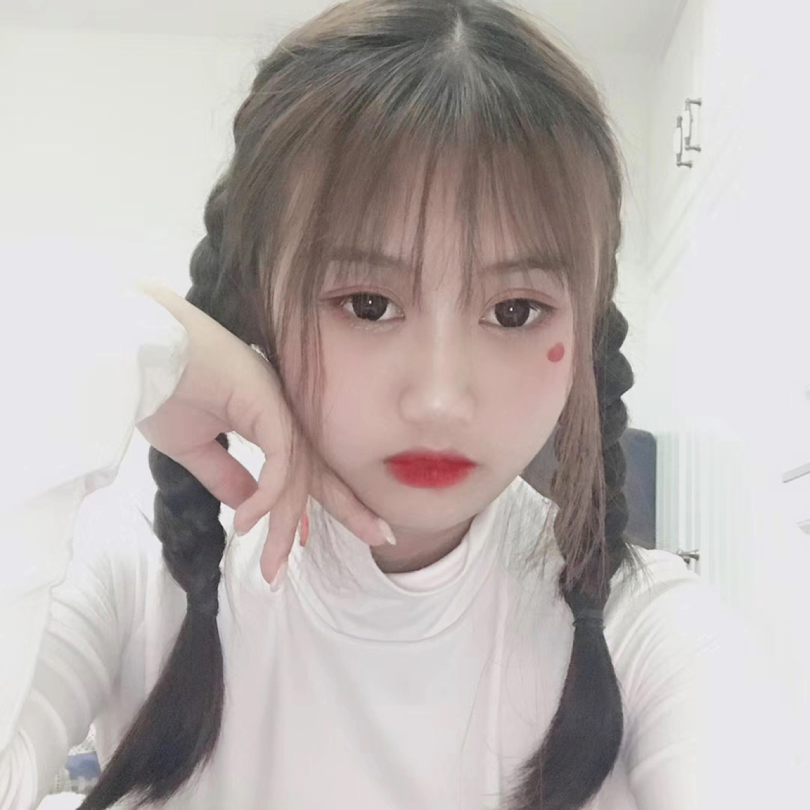 丫头呀呀的照片