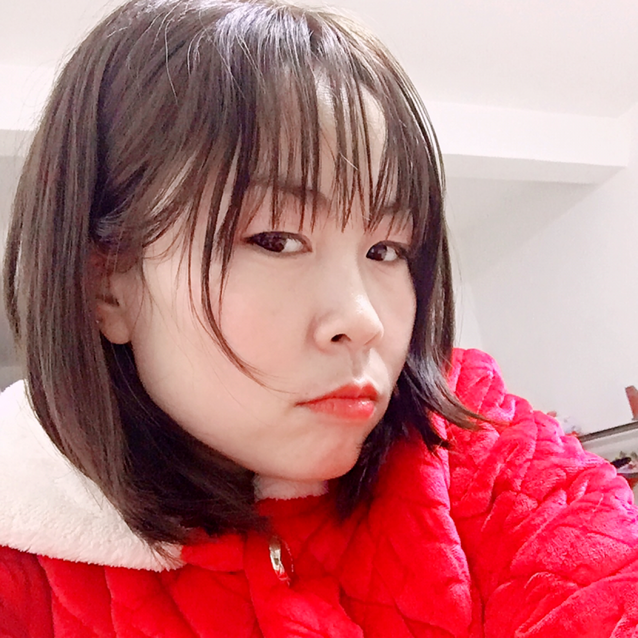 绿草等于爱笑的照片