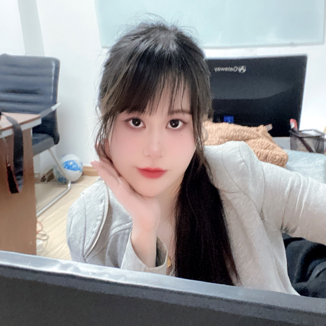 忧虑de肯的照片