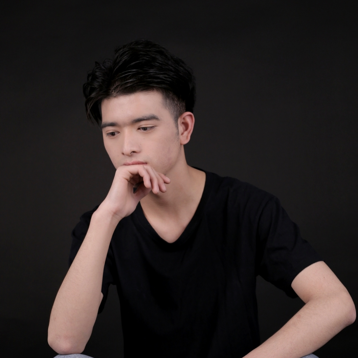 独特吃醋金鱼的照片