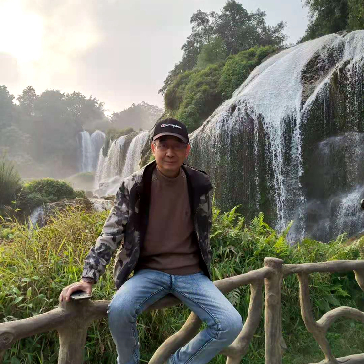 仰望那片海的照片