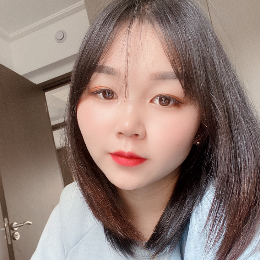 差不多的姑娘的照片