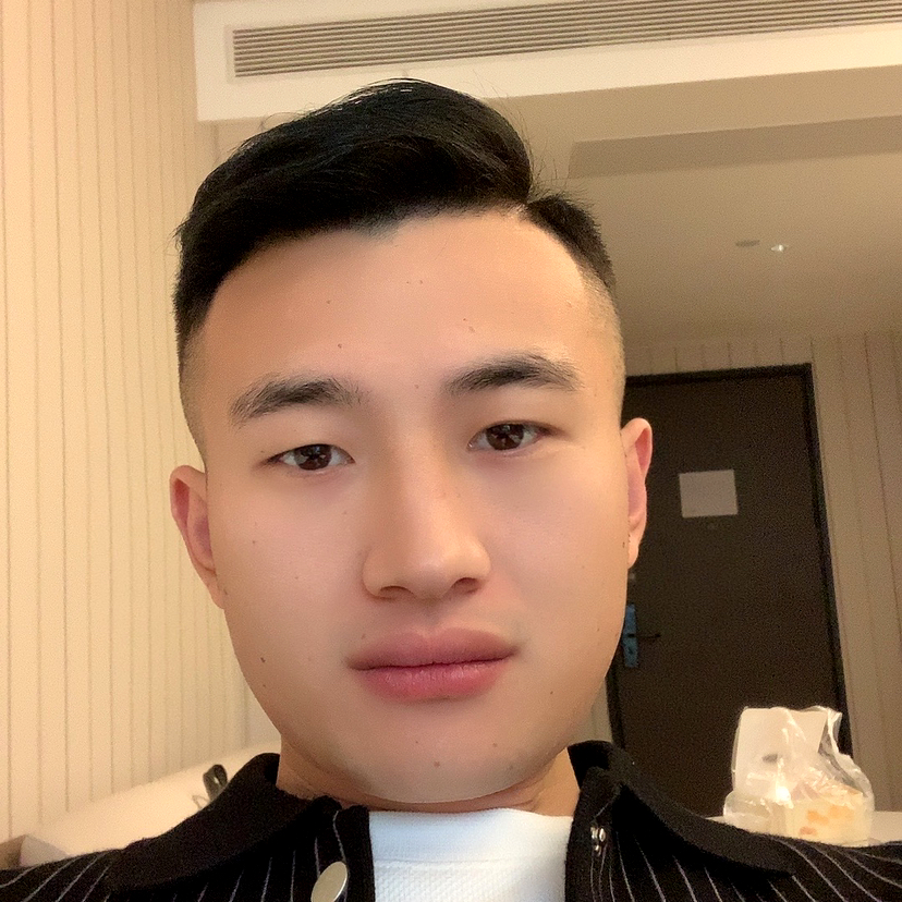 羽毛拾忆风中的照片