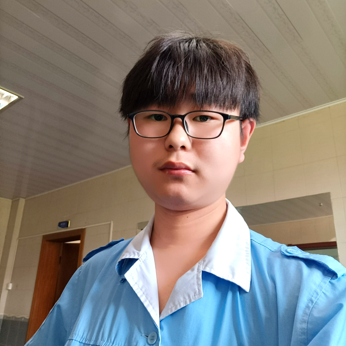陶醉方流影的照片