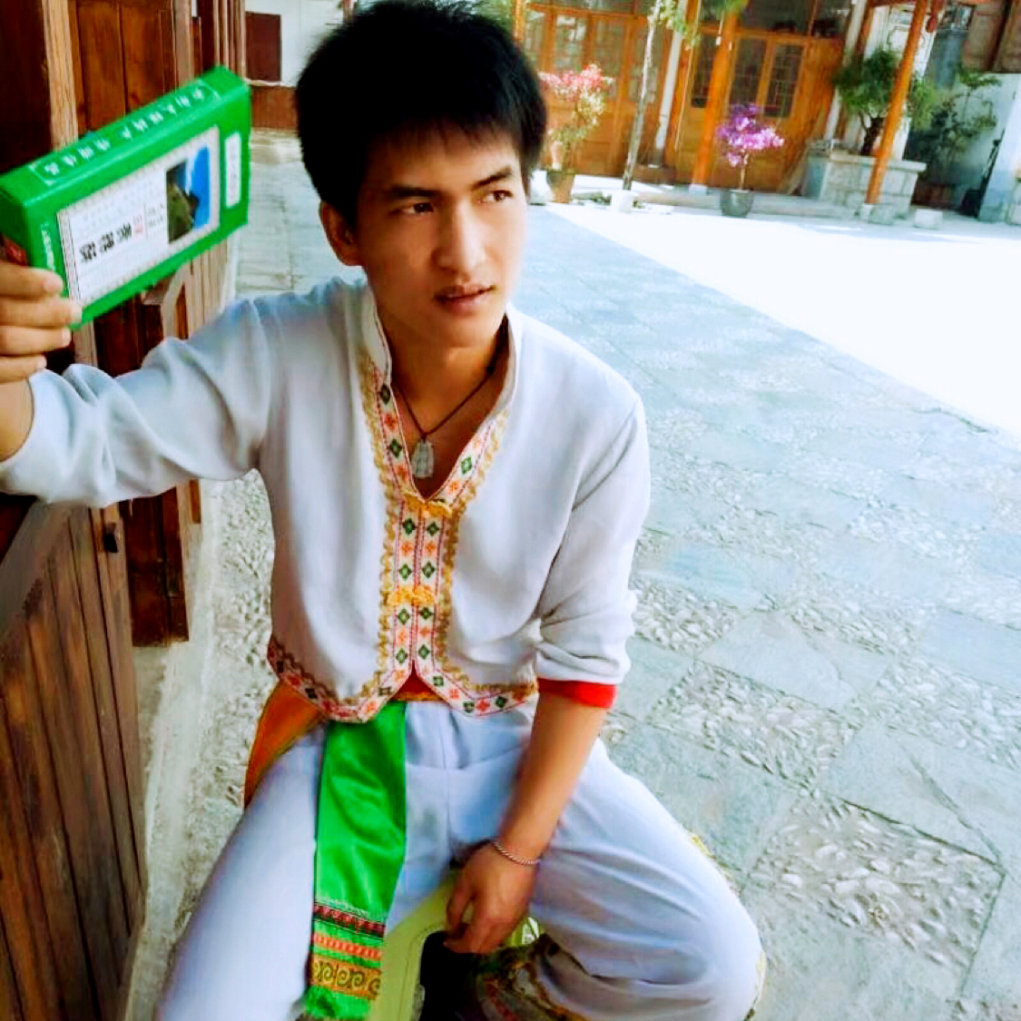 完美挽手枕头的照片