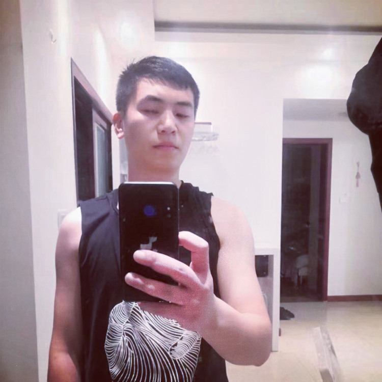 正直和白云的照片