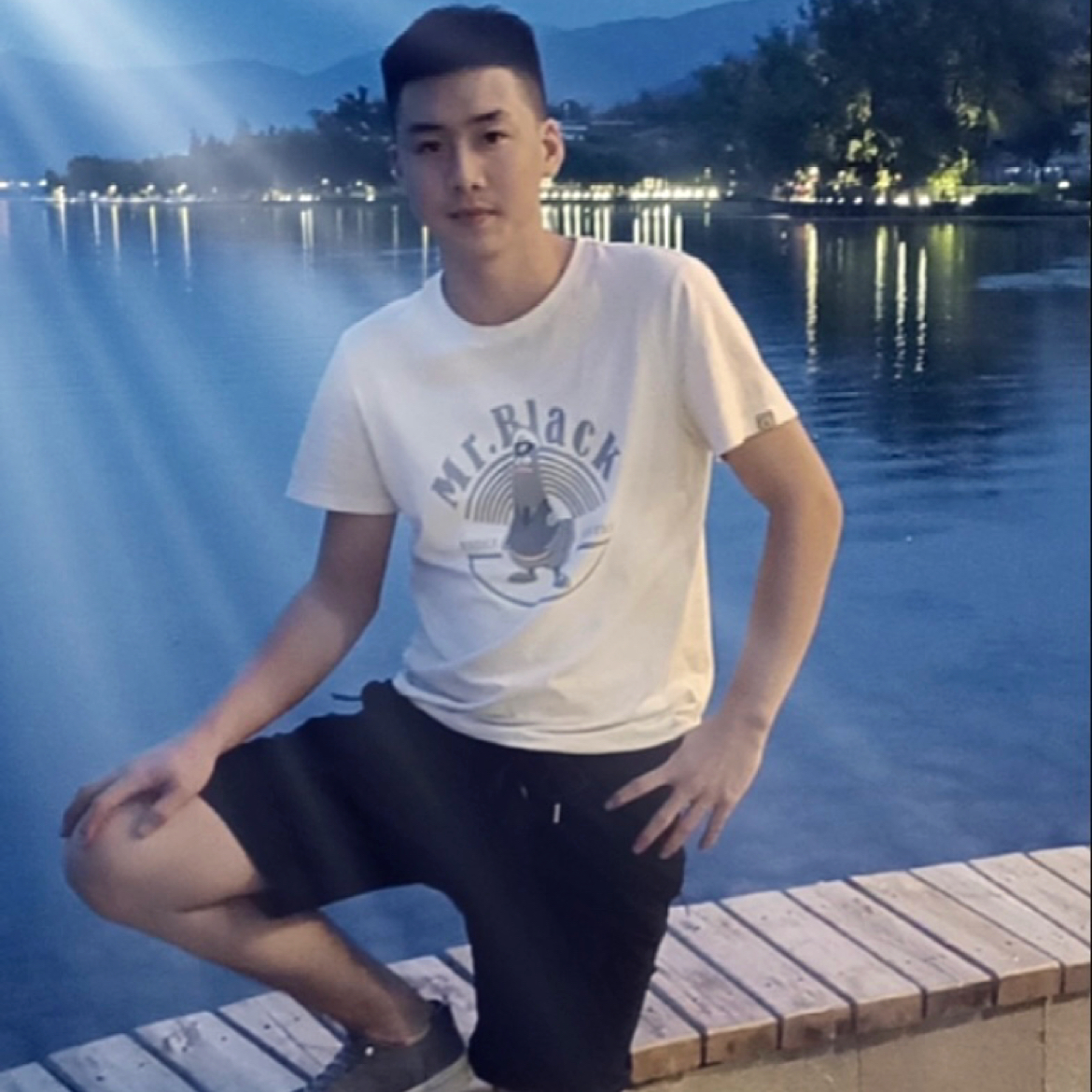 感动苦恋冷风的照片