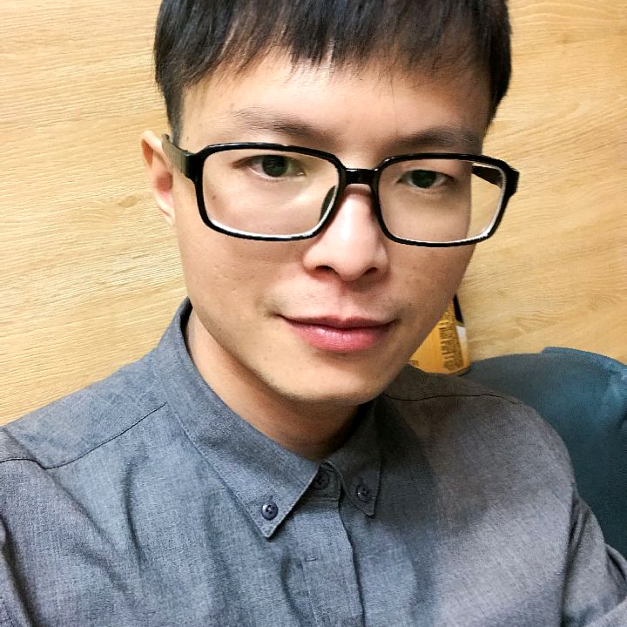 内向枫叶哦的照片