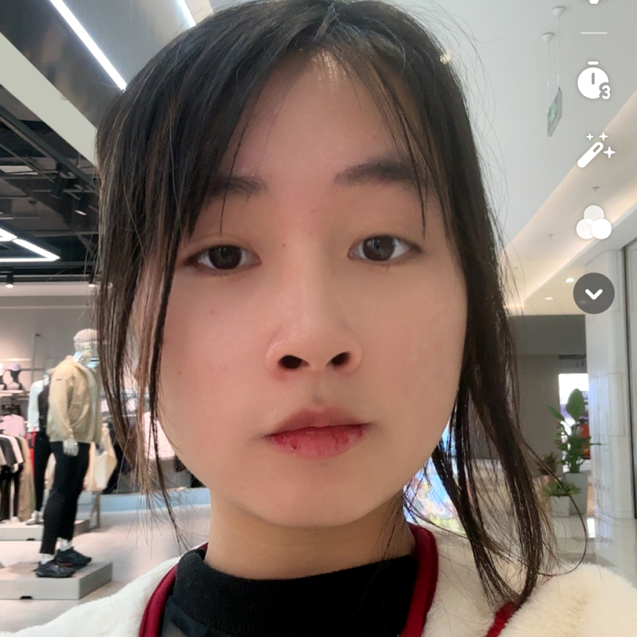 眼神说仁爱的照片