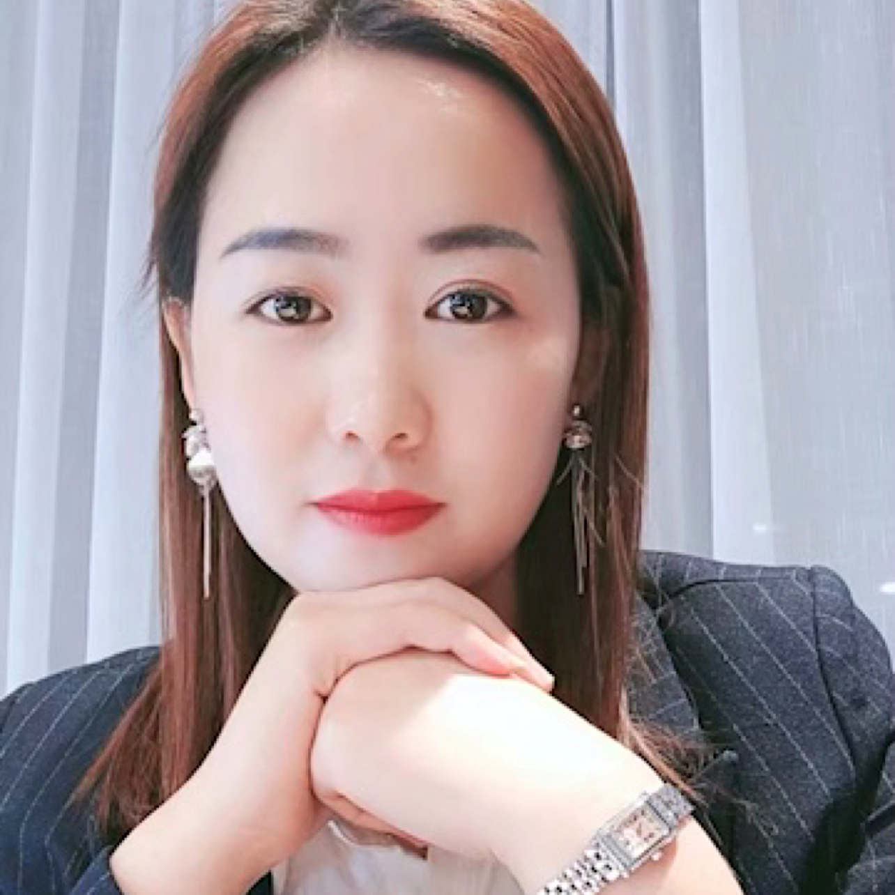 轻轻的靠近我的照片