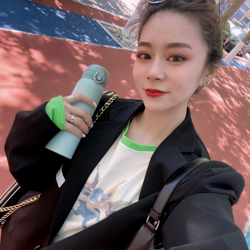 纯真de乔丹的照片