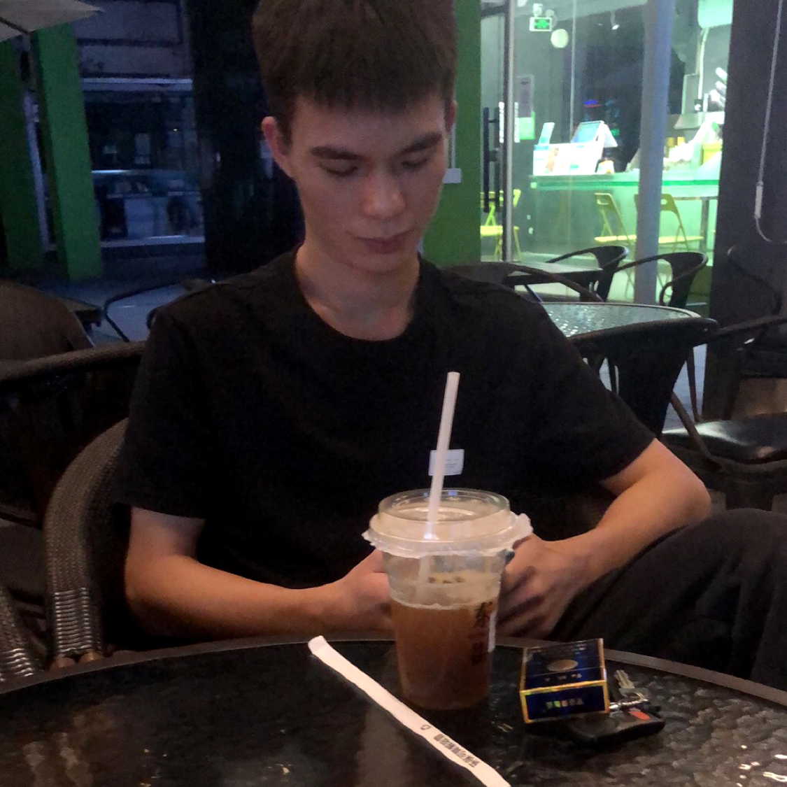 灰狼倾心复杂的照片