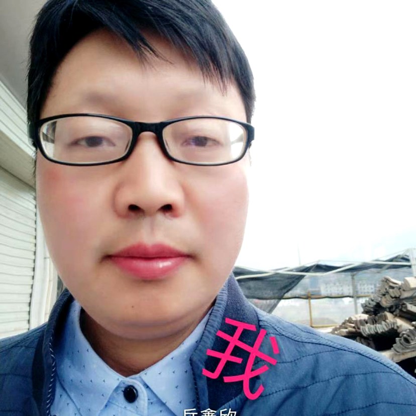 跳跃保卫月光的照片