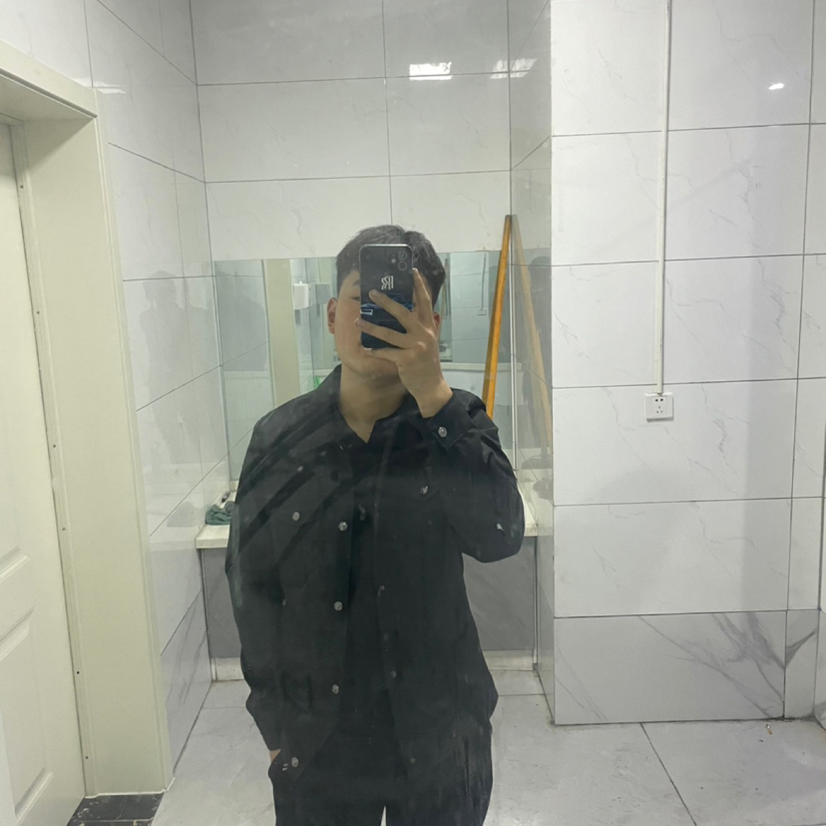 凌晨车站的照片