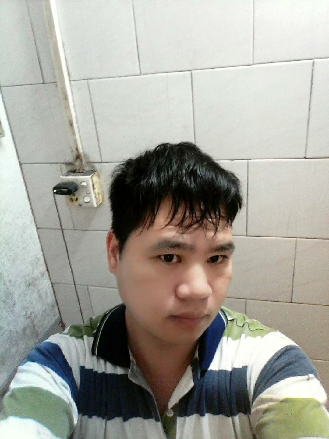一直单着不的照片