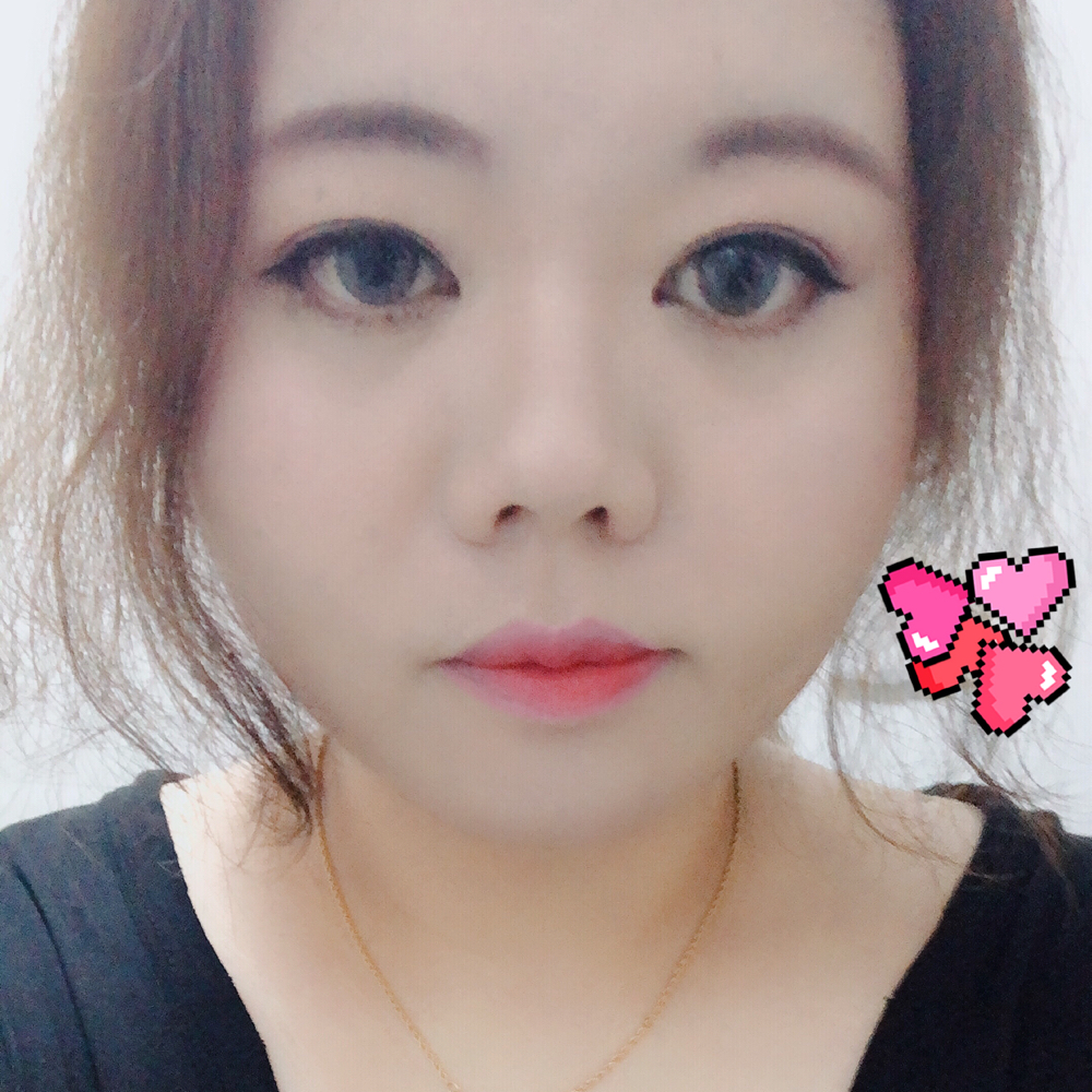 女F的照片