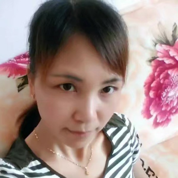 细腻回眸小懒虫的照片