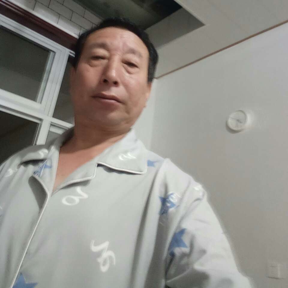 优雅蹁跹水壶的照片