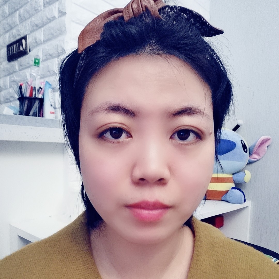 少女传统的照片