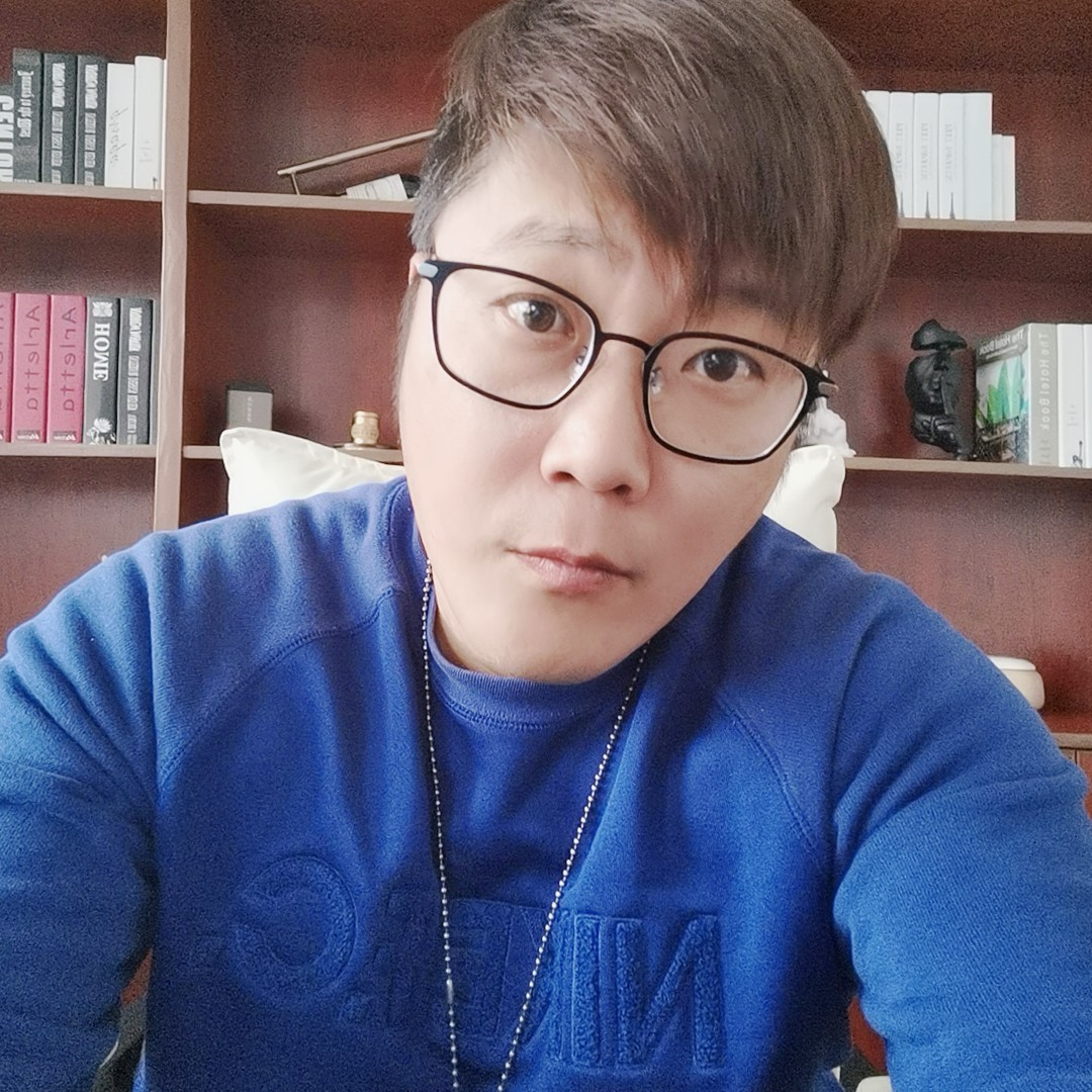 老张国王的照片