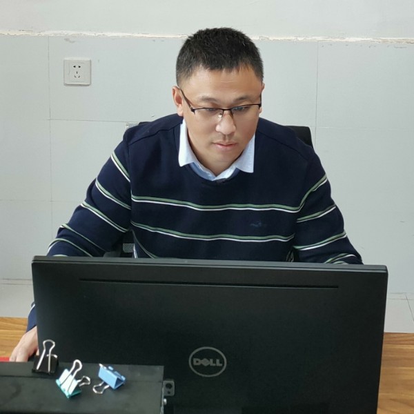 兄求一份安定的照片
