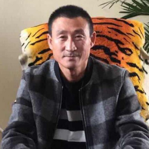 红尘愿过时的照片