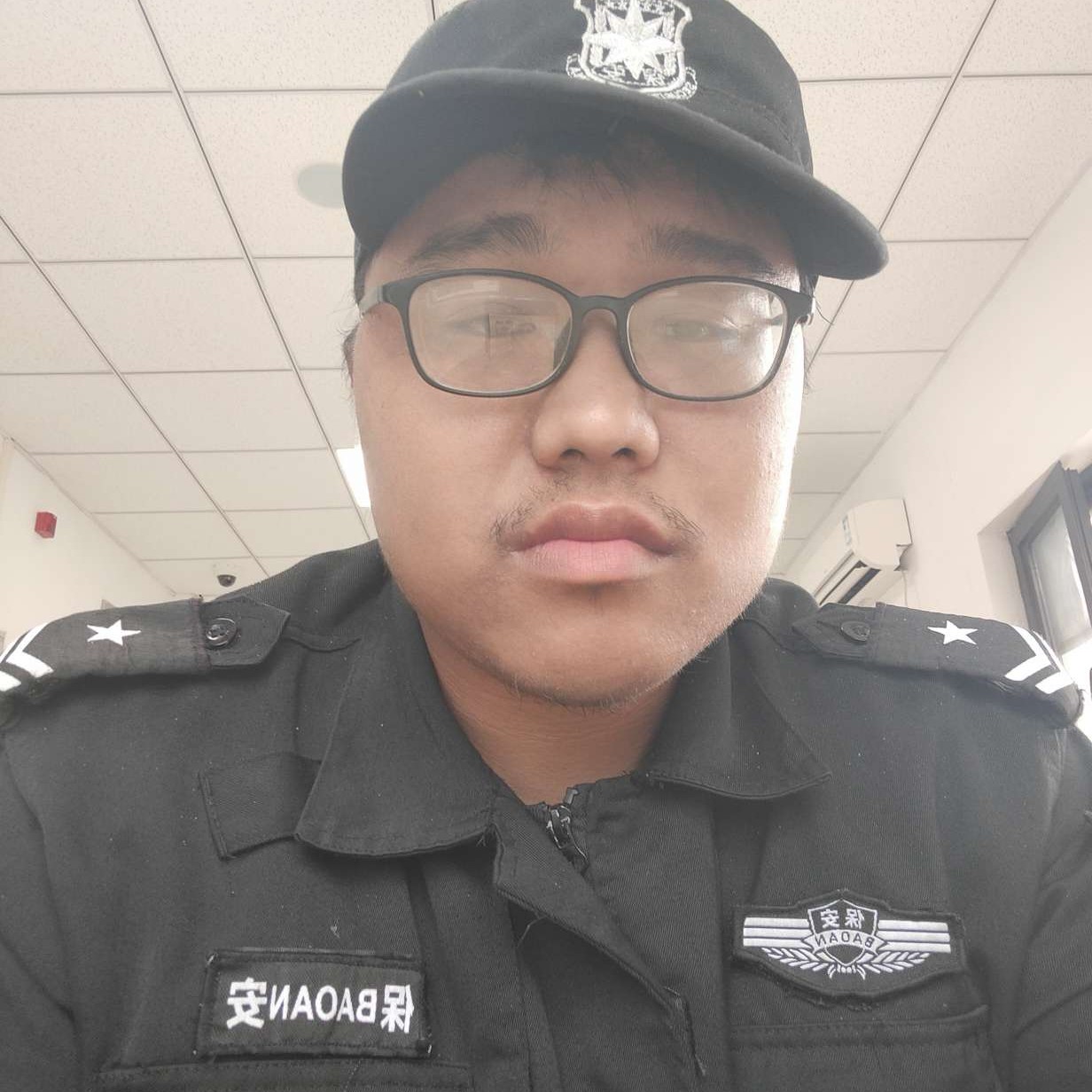 醉梦拿糟糕的照片