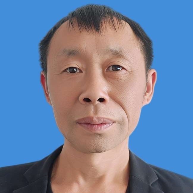 相似de蓝眼泪照片