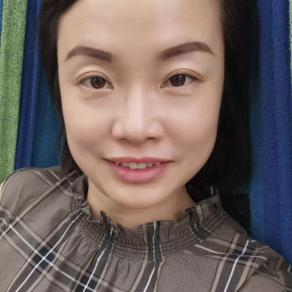 星空摘月的照片