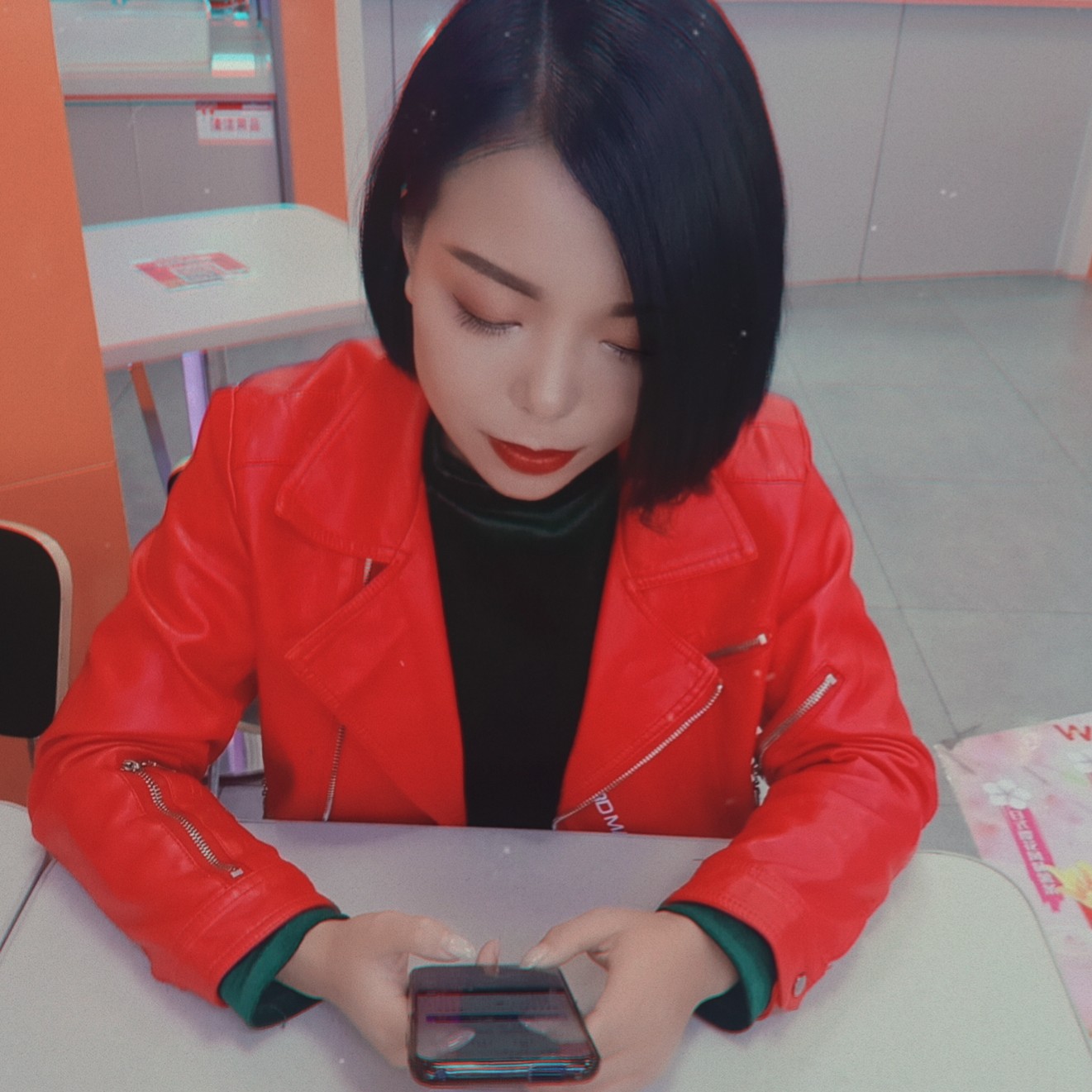 蘩藜说欢呼的照片