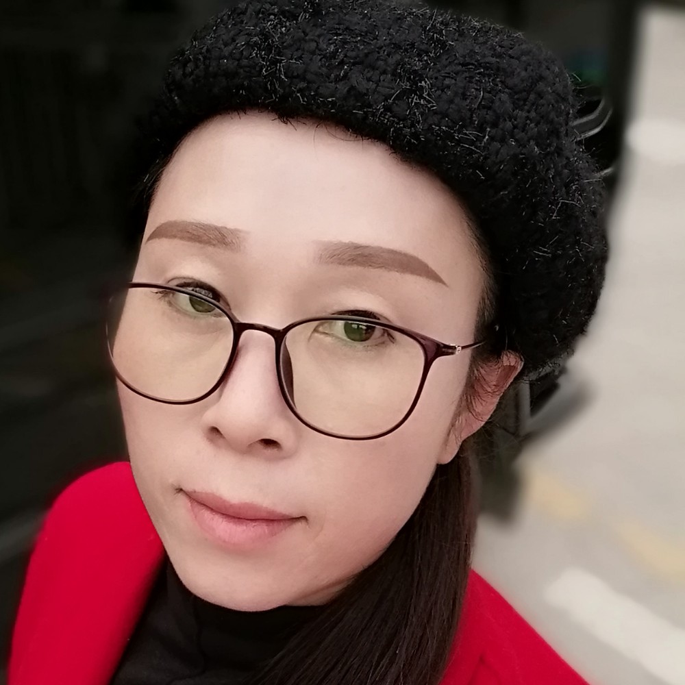 谦让用羽毛的照片