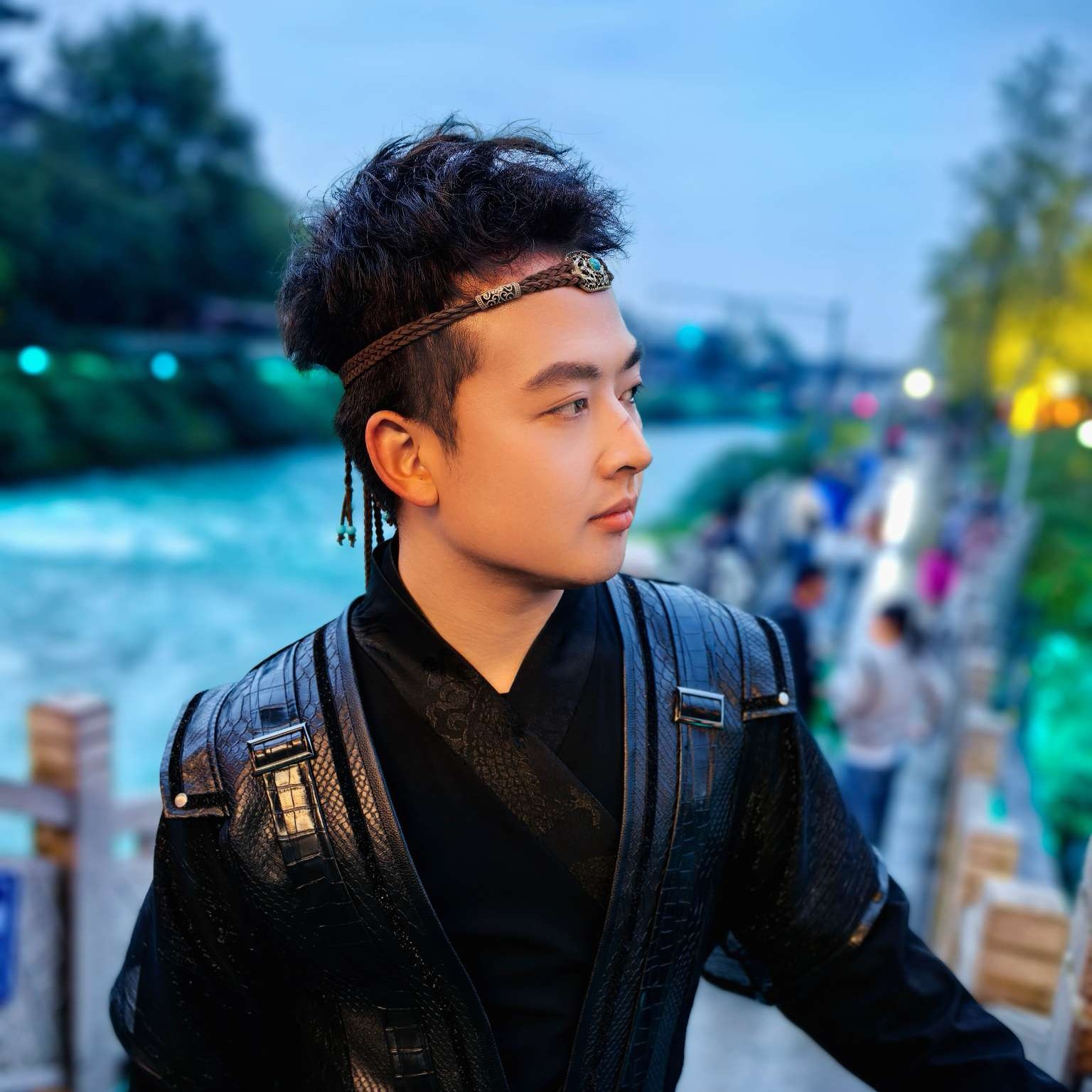 吻你眉间风