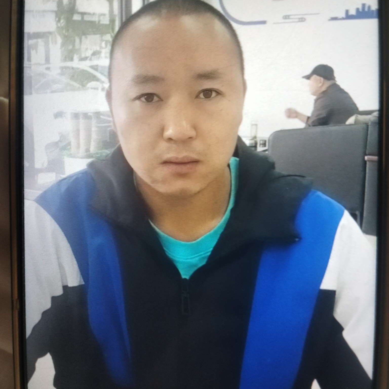朦胧de眼泪的照片