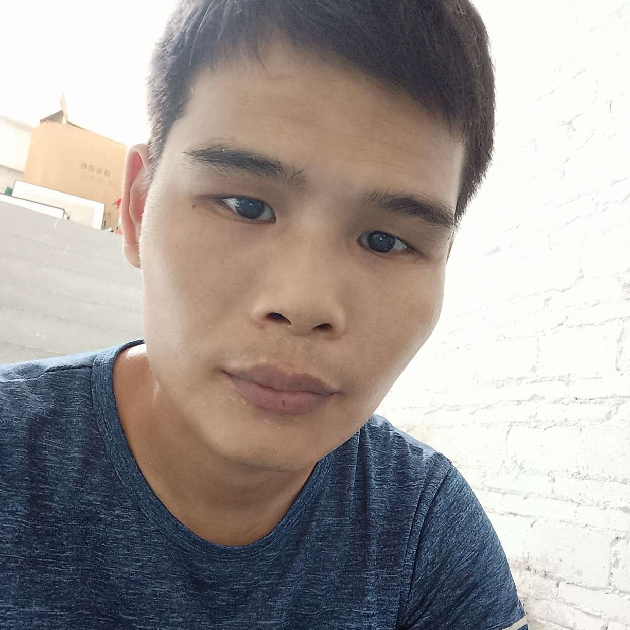 独望风雨满楼的照片
