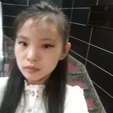 平淡放弃小蝴蝶的照片