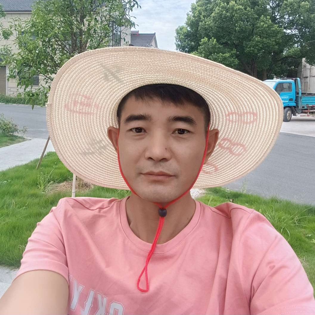 懵懂迎白开水的照片