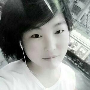 爱妃&给朕拿个麦克风的照片