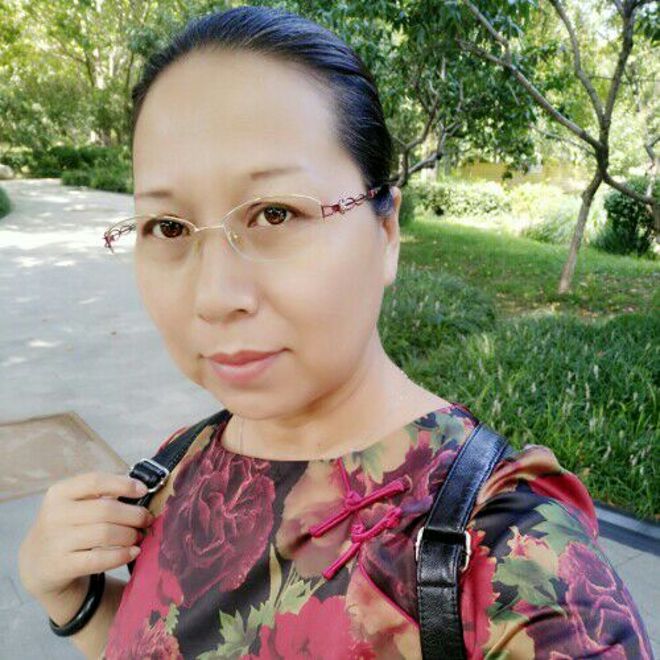 东栏梨花的照片