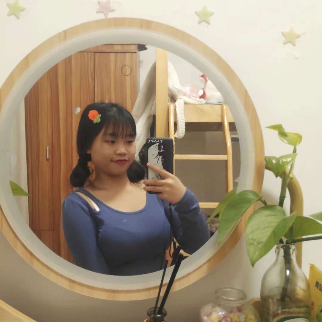 瘦瘦给衬衫的照片